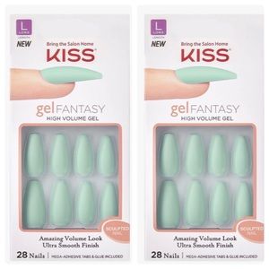 Kiss Matte Mint Coffin Shaped Long Length Nails x2